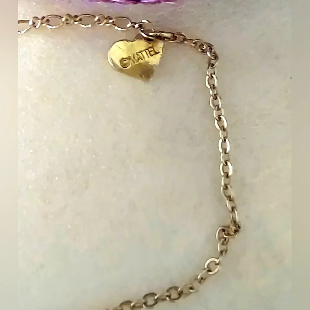 Avon goldtone bracelet